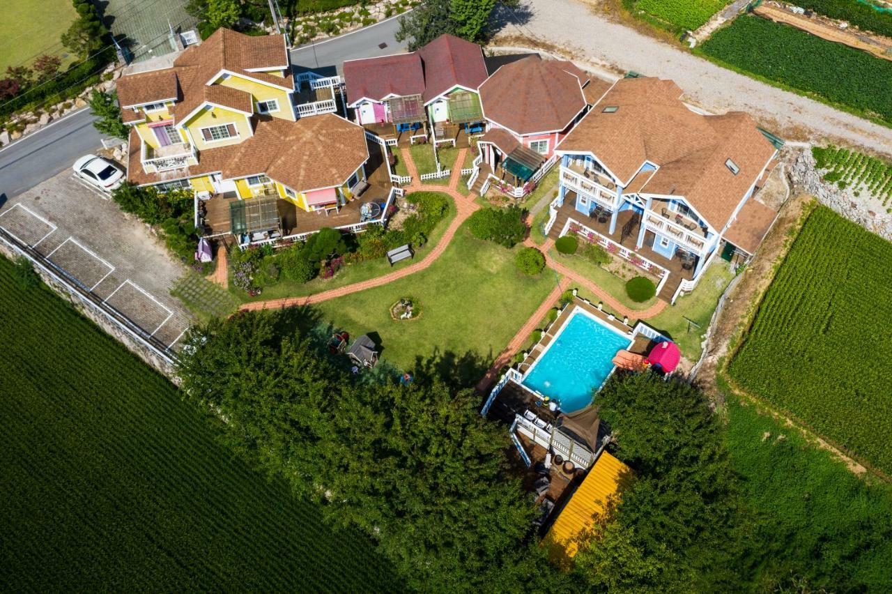 Polaris Tourist Pension Kjongdzsu Kültér fotó